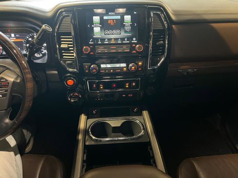 Used 2021 Nissan Titan Platinum Reserve w/ Moonroof Package image 16