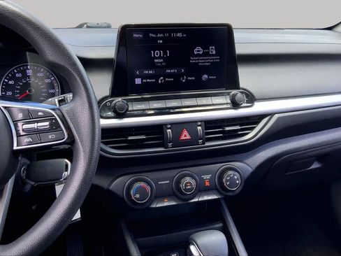 Used 2024 Kia Forte LXS w/ LXS Technology Package FWD image 7