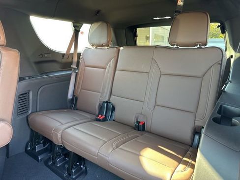 New 2026 Chevrolet Suburban High Country w/ Sun And Tow Package image 12