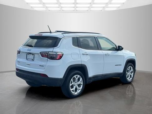 Certified 2024 Jeep Compass Latitude AWD/4WD image 7