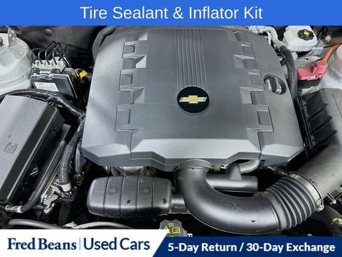 Used 2015 Chevrolet Camaro LT image 27