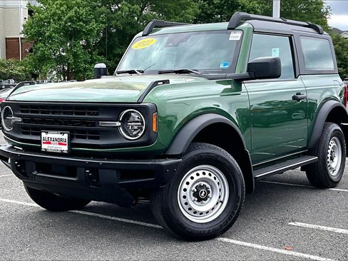 Used 2022 Ford Bronco 2-Door AWD/4WD image 1