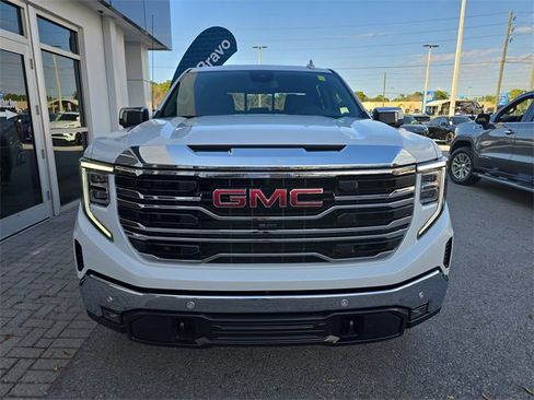 New 2026 GMC Sierra 1500 SLT image 2