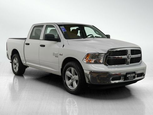 Used 2023 RAM 1500 Classic SLT image 7