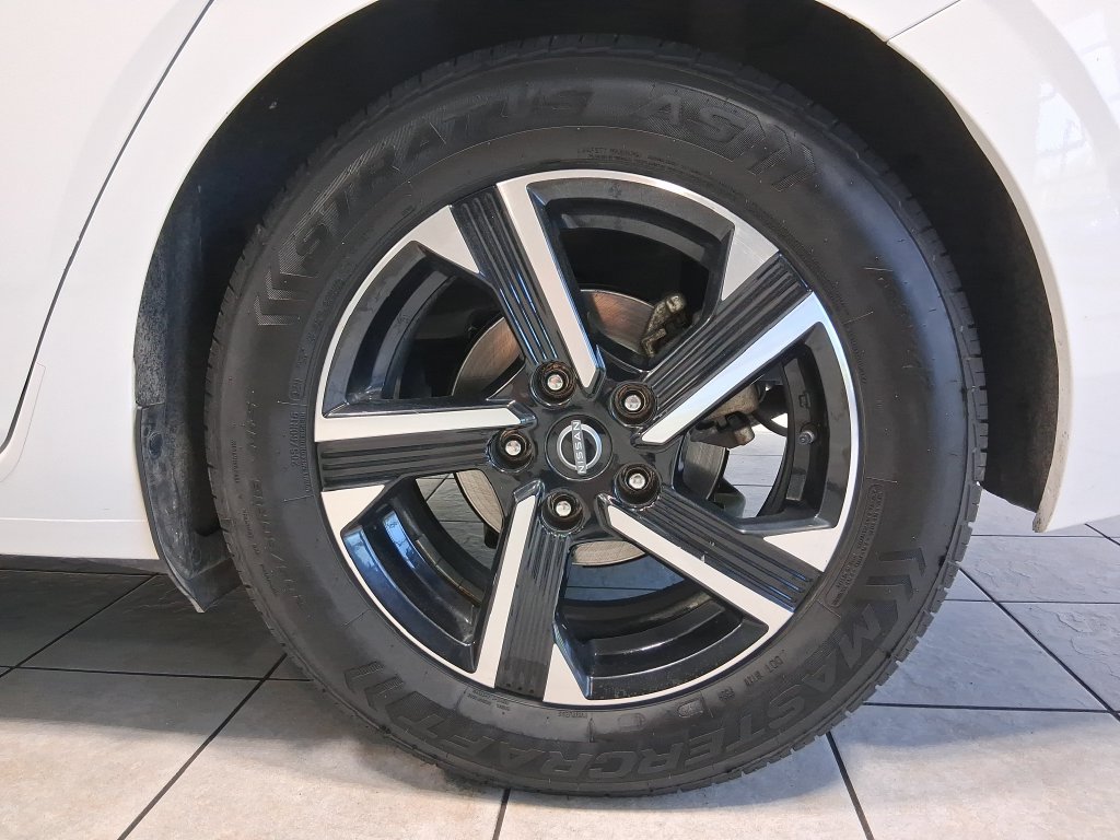 Used 2024 Nissan Sentra SV FWD image 43