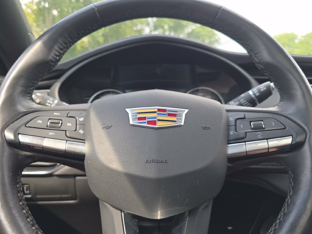 Certified 2023 Cadillac XT4 Premium Luxury w/ Cold Weather Package AWD/4WD image 20