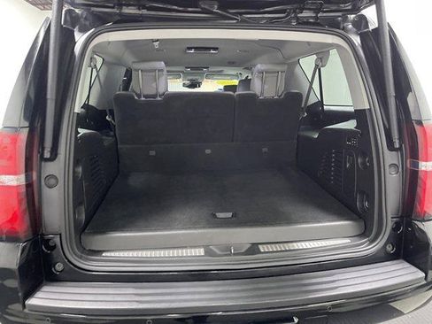 Used 2020 Chevrolet Suburban LT AWD/4WD image 13