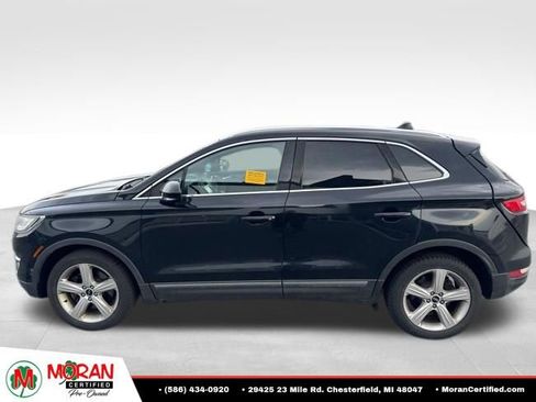 Used 2017 Lincoln MKC Premiere FWD image 2