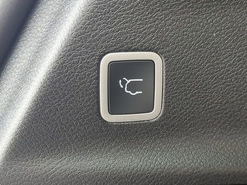 New 2026 Chrysler Pacifica Select image 15