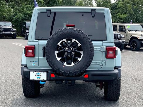 Used 2024 Jeep Wrangler Unlimited Rubicon 4xe AWD/4WD image 4