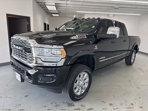 Used 2023 RAM 3500 Limited AWD/4WD image 5