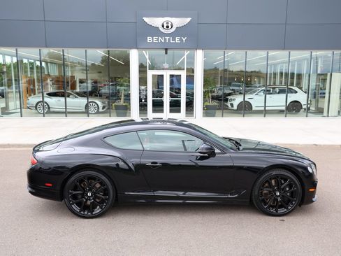 Certified 2023 Bentley Continental GT V8 AWD/4WD image 11