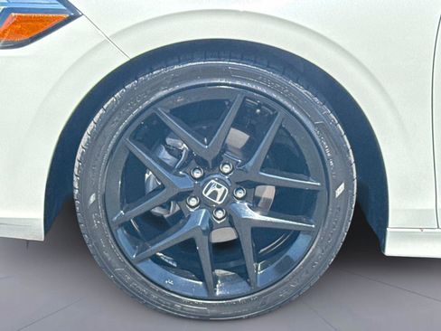 Used 2024 Honda Civic Sport image 11