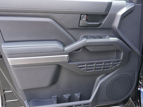 New 2026 Toyota Tacoma SR5 AWD/4WD image 19
