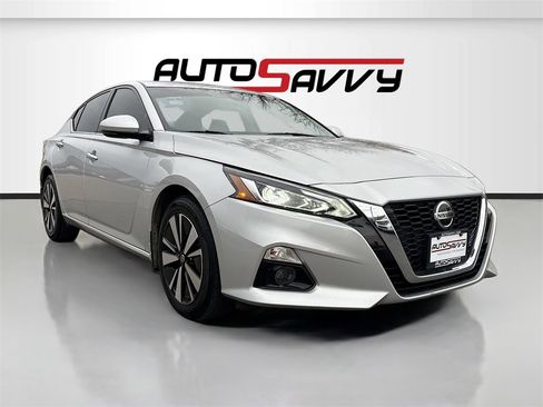 Used 2020 Nissan Altima 2.5 SL image 1