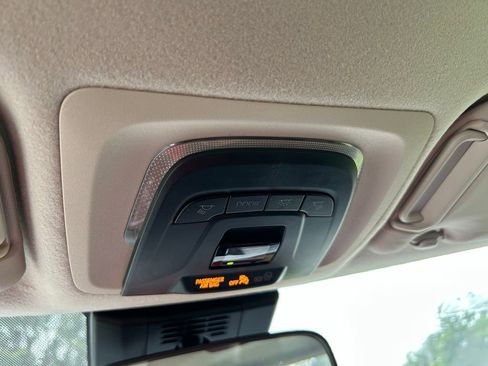 Used 2025 Toyota Corolla LE FWD image 27