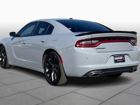 Used 2022 Dodge Charger SXT w/ Blacktop Package image 12