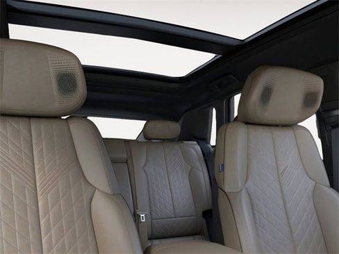 New 2026 Cadillac Lyriq V image 24