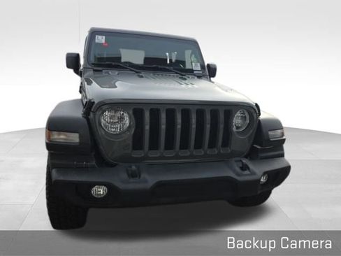 Used 2023 Jeep Wrangler Sport S image 3