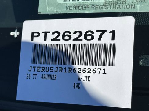 Certified 2024 Toyota 4Runner TRD Off-Road Premium image 15