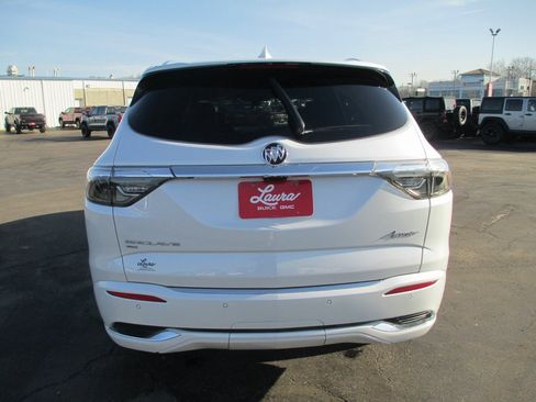 Certified 2024 Buick Enclave Avenir w/ Avenir Technology Package image 6