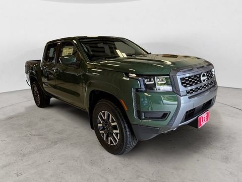 New 2026 Nissan Frontier SV w/ SV Convenience Package AWD/4WD image 8