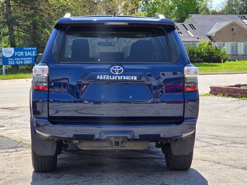 Used 2018 Toyota 4Runner SR5 Premium AWD/4WD image 5