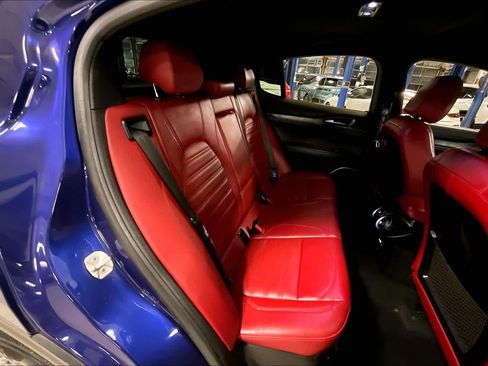 Used 2022 Alfa Romeo Stelvio Sprint image 18
