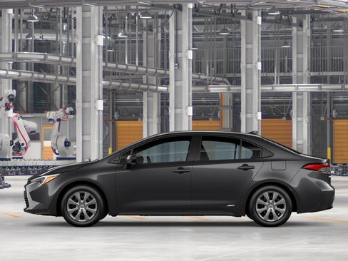 New 2026 Toyota Corolla LE AWD/4WD image 6