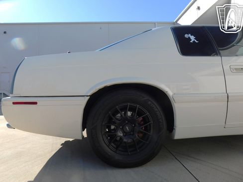 Used 2002 Cadillac Eldorado Collector's Edition image 26