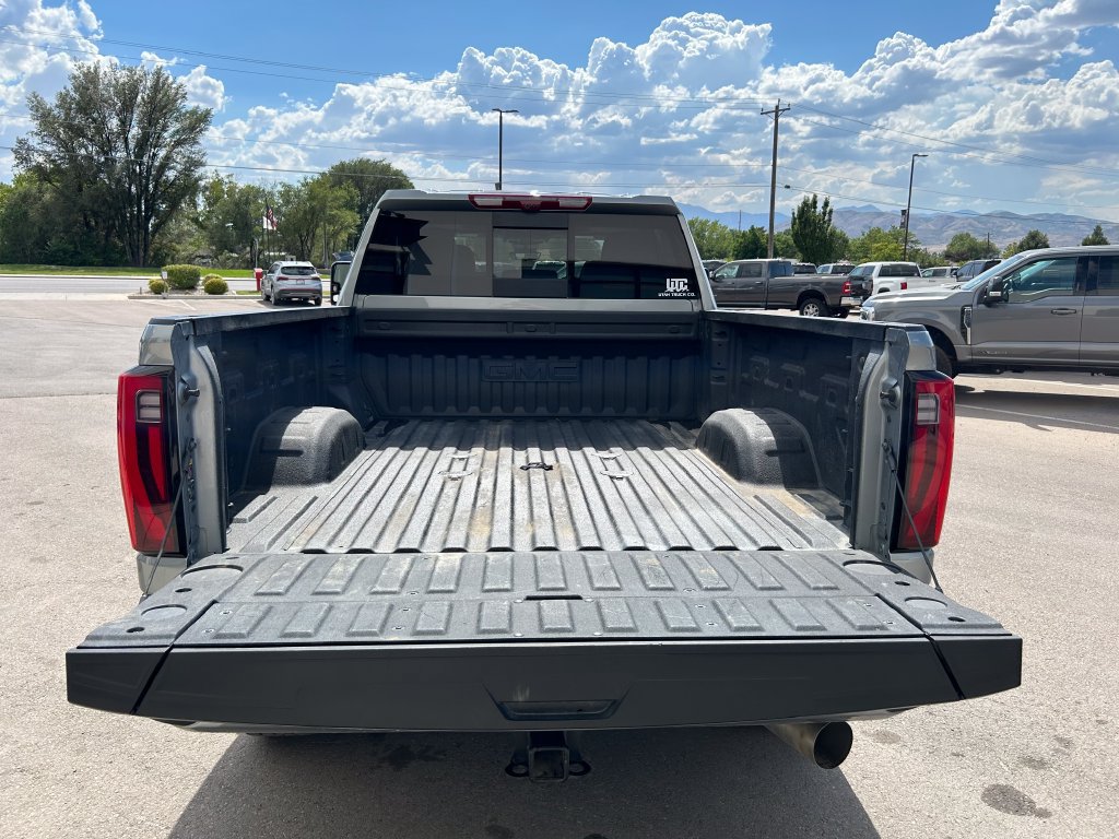 Used 2026 GMC Sierra 3500 Denali w/ Denali Reserve Package AWD/4WD image 7