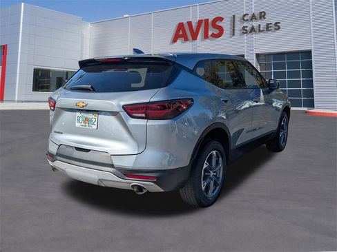 Used 2025 Chevrolet Blazer LT image 6