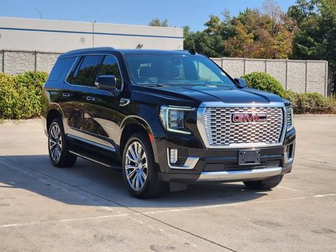Used 2021 GMC Yukon Denali AWD/4WD image 3