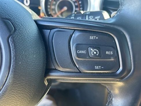 Used 2021 Jeep Wrangler Sport image 12