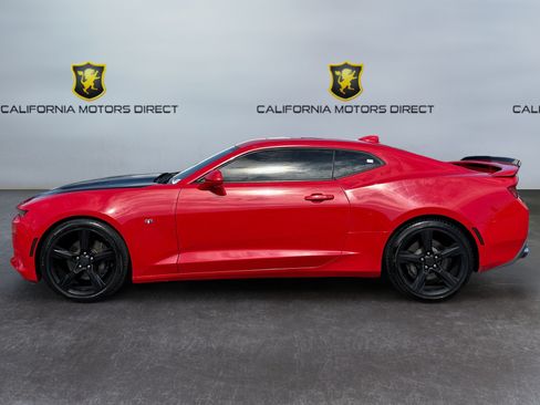 Used 2016 Chevrolet Camaro SS RWD image 2