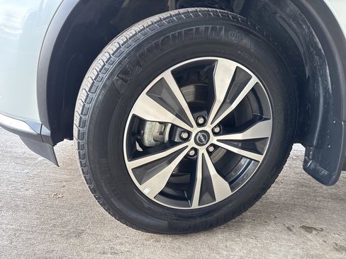 Used 2024 Nissan Murano SV image 40