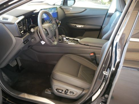 New 2026 Lexus NX 350 AWD w/ Luxury Package image 4