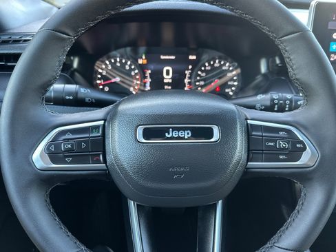 New 2026 Jeep Compass Latitude image 23