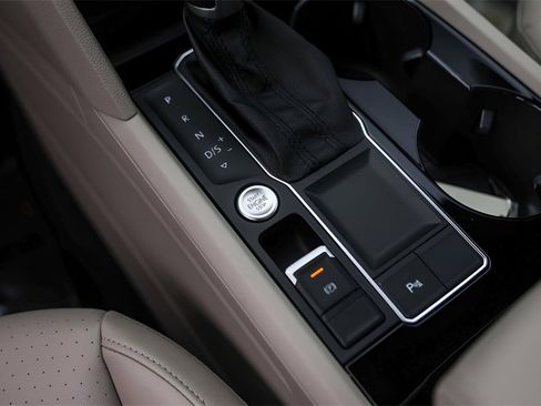 Used 2018 Volkswagen Atlas SEL image 22