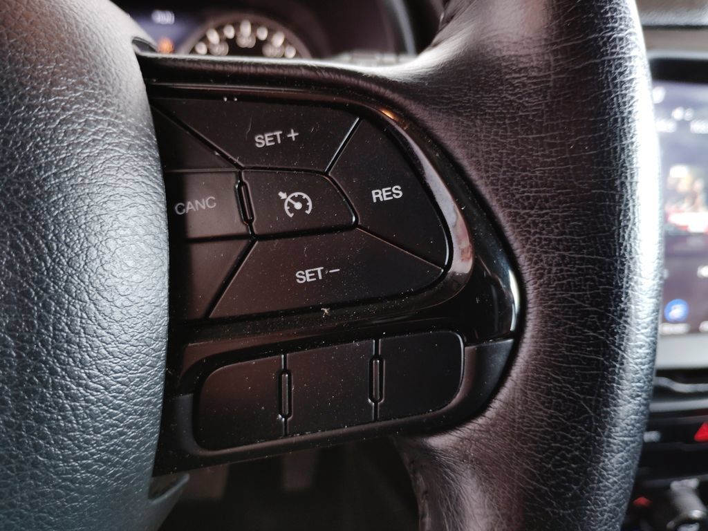 Used 2020 Jeep Renegade Altitude w/ UConnect 8.4 Nav Group FWD image 24