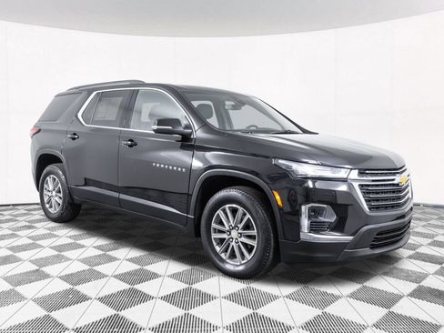 Used 2023 Chevrolet Traverse LT FWD image 20
