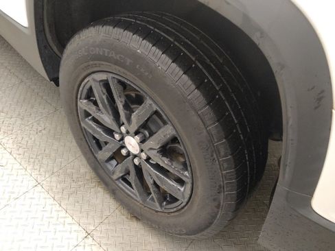 Used 2019 GMC Acadia SLT FWD image 31