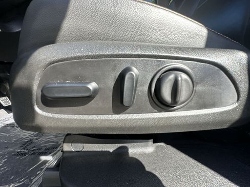 Used 2020 Chevrolet Traverse RS image 14