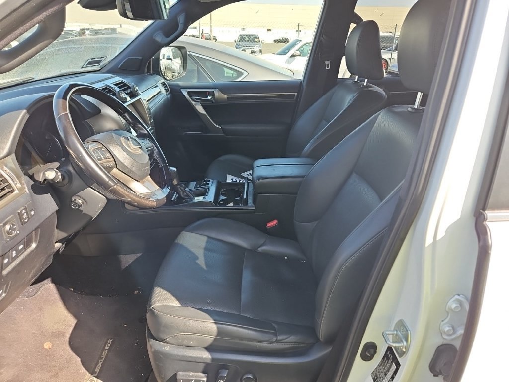 Used 2020 Lexus GX 460 Premium AWD/4WD image 3
