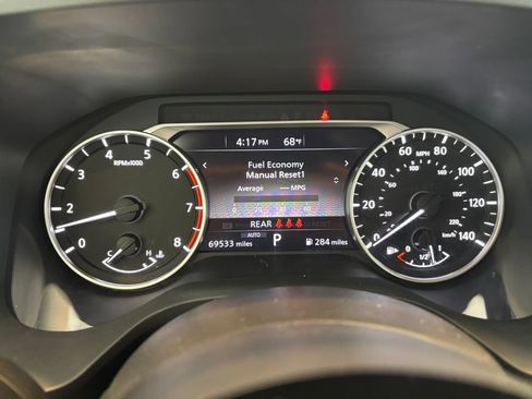 Used 2022 Nissan Rogue SV AWD/4WD image 18
