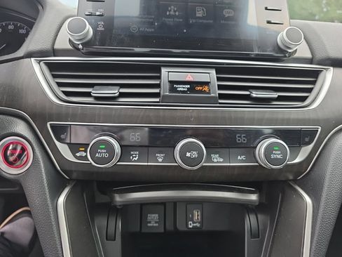Used 2018 Honda Accord EX-L image 17