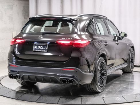 Used 2024 Mercedes-Benz GLC 43 AMG 4MATIC image 4