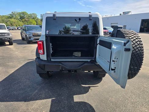 Certified 2023 Ford Bronco Heritage Edition AWD/4WD image 11