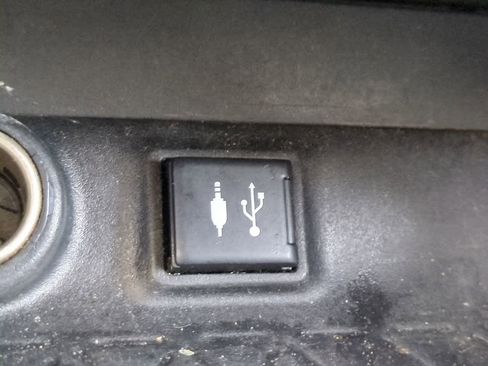 Used 2019 Toyota RAV4 XLE AWD/4WD image 21