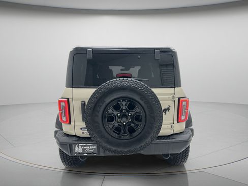 Used 2025 Ford Bronco Badlands AWD/4WD image 6